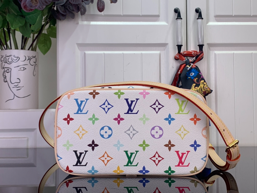 루이비통 나이스 나노 스몰 화이트 (24 x 18 x 14.5)5.jpg