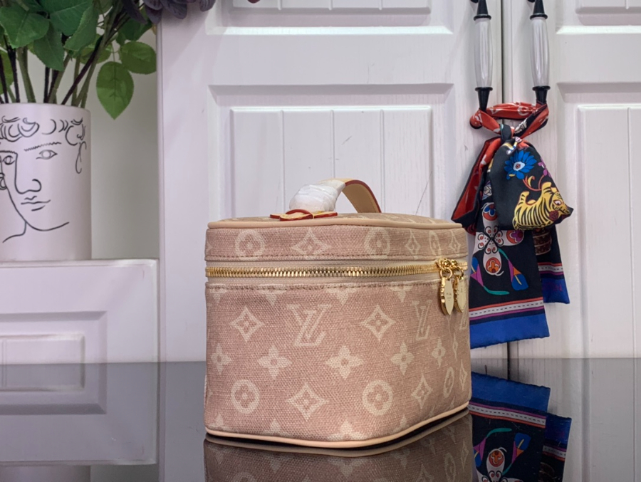 루이비통 니스 미니 (13.5 x 12 x 20)4.jpg