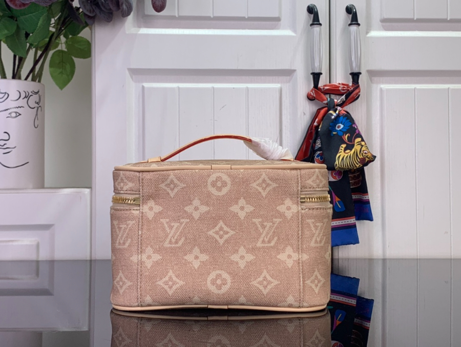 루이비통 니스 미니 (13.5 x 12 x 20)2.jpg