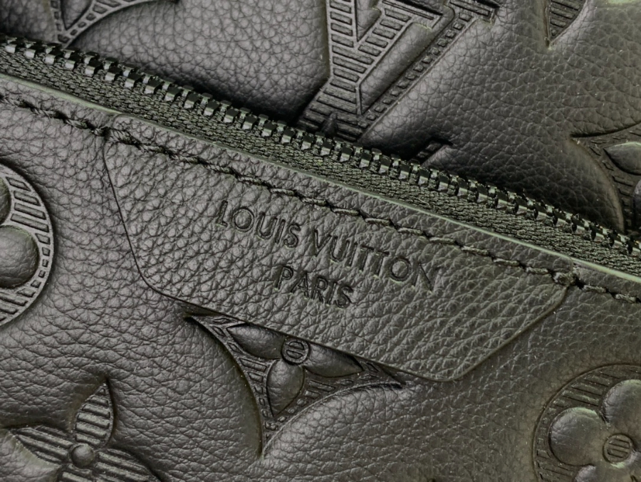 루이비통 듀오 슬링 백 블랙 (20 x 42 x 6)8.jpg