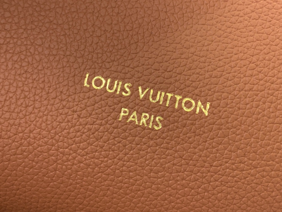 루이비통 로우 키 더플 토트 꼬냑 (43.5 x 26.5 x 14.5)8.jpg