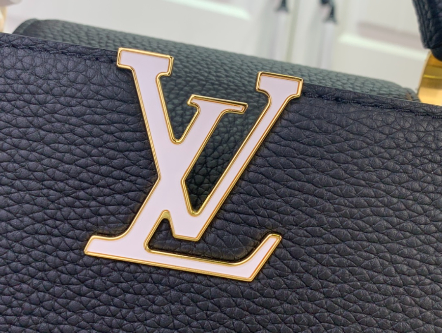 루이비통 카퓌신 BB 블랙 (17.3 x 9 x 27)6.jpg