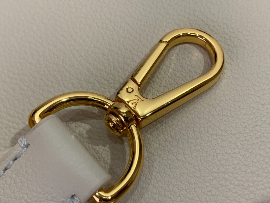 루이비통 카퓌신 MM 수플 베이지 (33 x 24 x 12)8.jpg