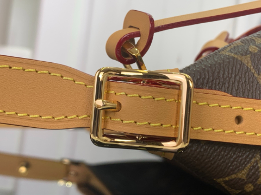 루이비통 캐리올 이스트 웨스트(20 x 10 x 33) (8).jpg