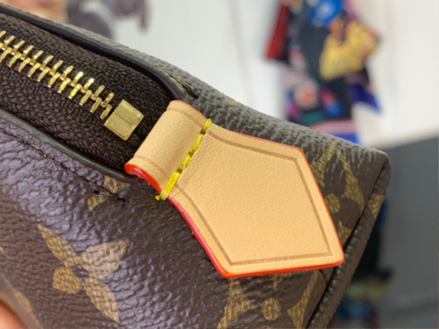 루이비통 코스메틱 퍼스 (13.5 x 9 x 5.5)6.jpg