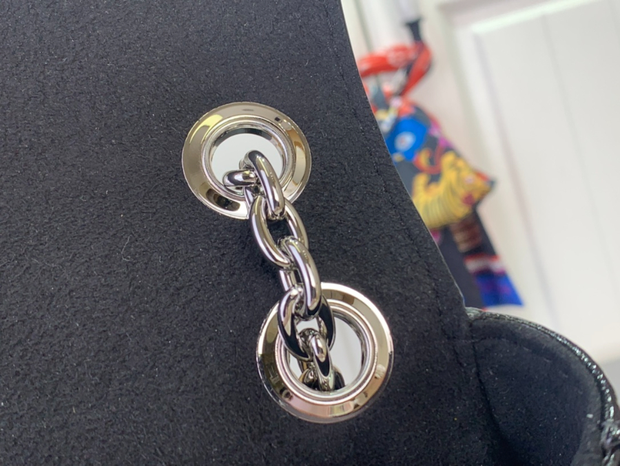 루이비통 트렁키 블랙 (16 x 8 x 27)7.jpg