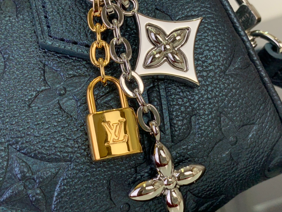 루이비통 나노 스피디 M26510 16107.5cm6.jpg