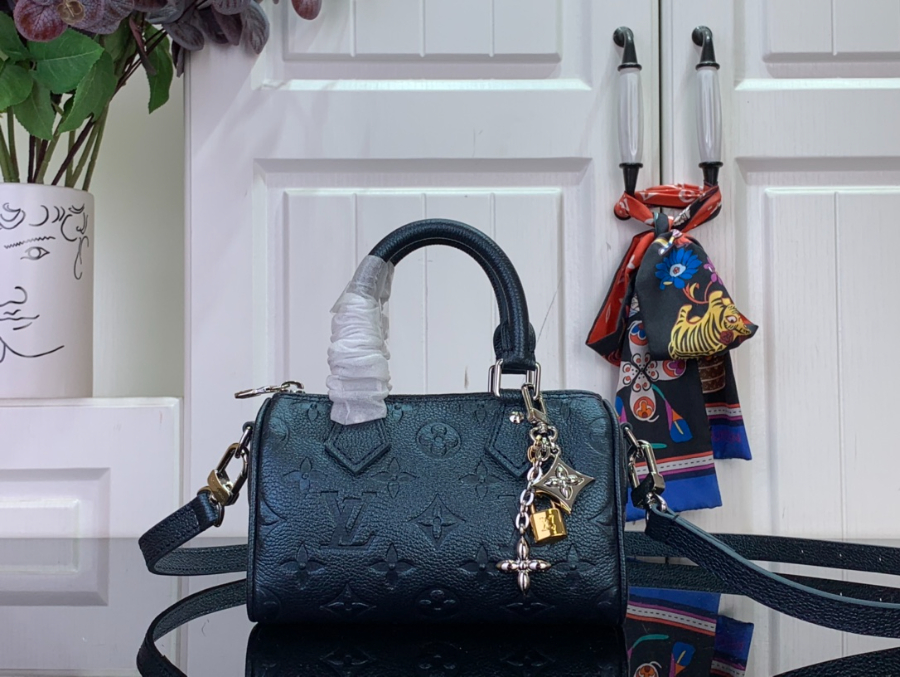 루이비통 나노 스피디 M26510 16107.5cm1.jpg