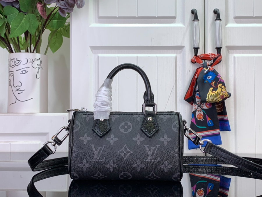 루이비통 나노 스피디 M26573 107.516cm 블랙2.jpg