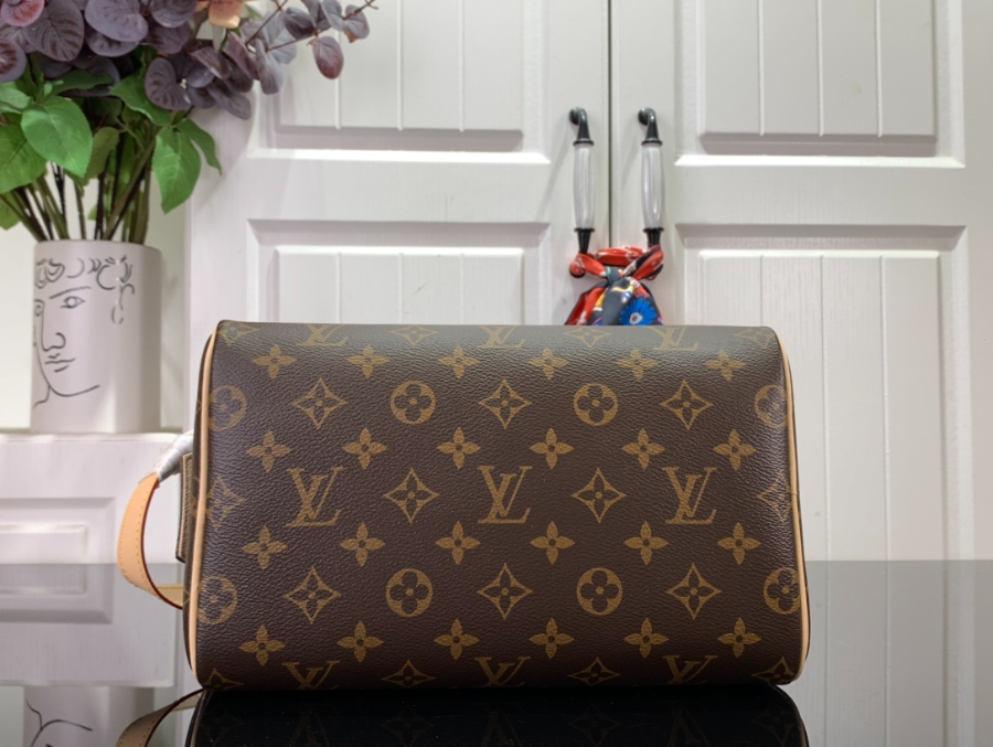 루이비통 돕 키트 토일렛 파우치 모노그램 281516.5cm M44494 브라운4.jpg