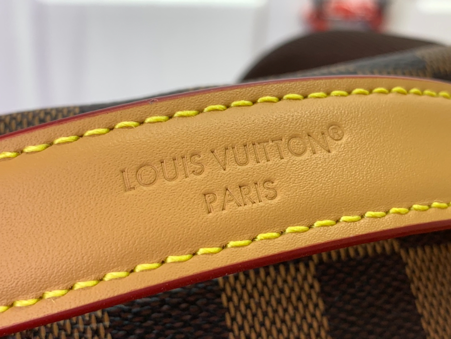 루이비통 디스커버리 백팩 PM 스몰 M26130 293820cm7.jpg