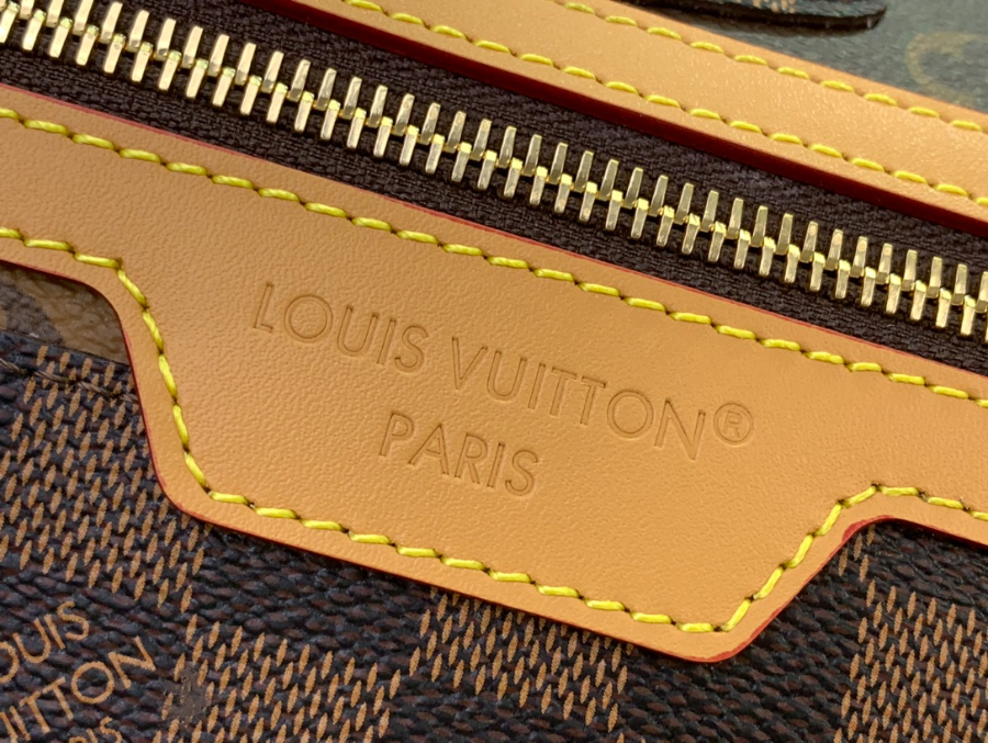 루이비통 디스커버리 백팩 PM 스몰 M26130 293820cm8.jpg