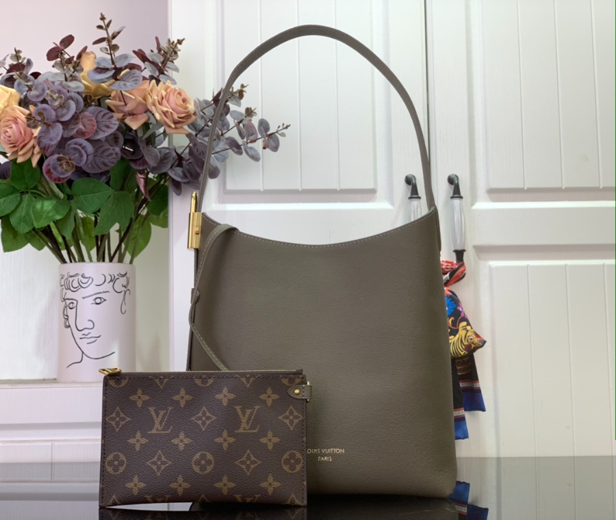 루이비통 로우 키 호보 PM M15205 242816cm 다크 스톤1.jpg