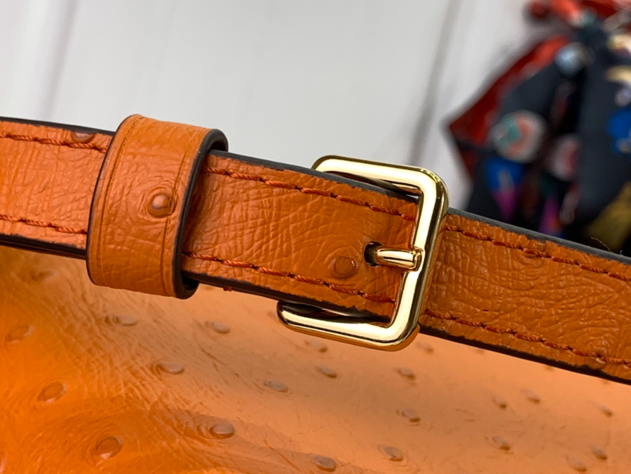 루이비통 타조 가죽 숄더백 M94227 48865 2사이즈 오랜지 LOUIS VUITTON07.jpg