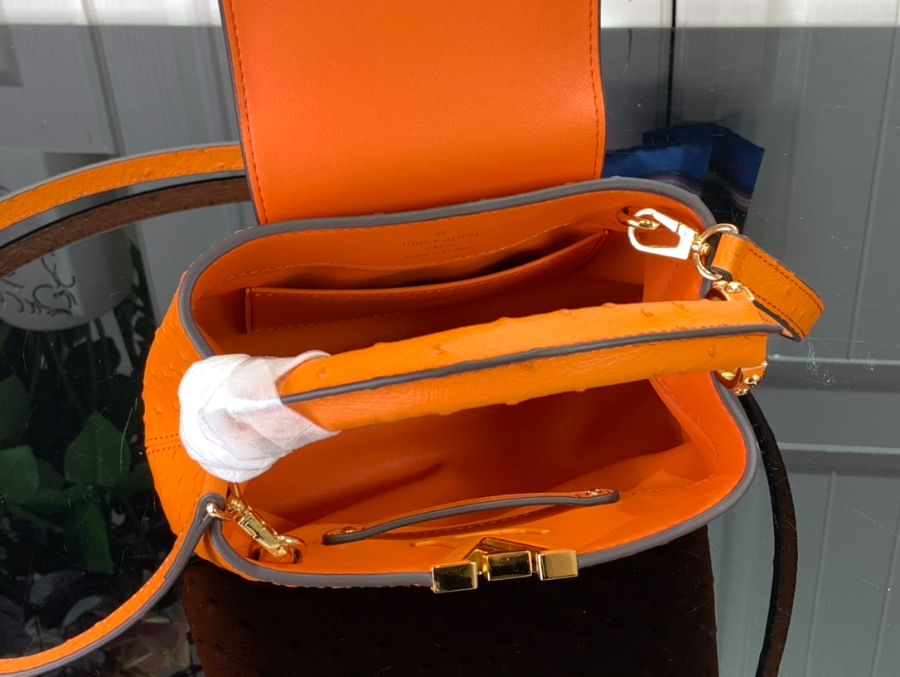 루이비통 타조 가죽 숄더백 M94227 48865 2사이즈 오랜지 LOUIS VUITTON05.jpg