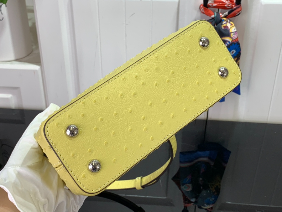 루이비통 타조 가죽 숄더백 N93419 94519 3사이즈 옐로우 LOUIS VUITTON04.jpg