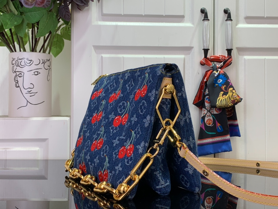 루이비통 LV x TM 쿠상 PM 스몰 M14978 201226cm 블루4.jpg