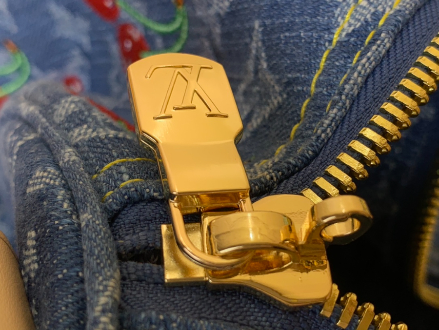 루이비통 LV x TM 키폴 반둘리에 45 M13875 272045cm6.jpg