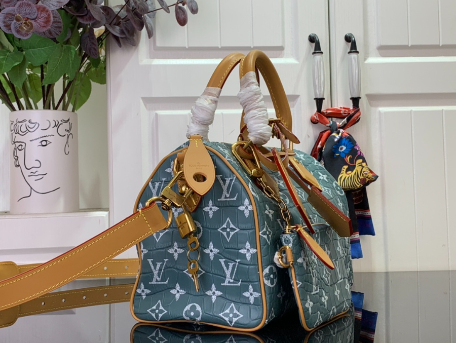 루이비통 P9 스피디 반둘리에 25 M24443 251515cm 악어무늬 흑녹색4.jpg