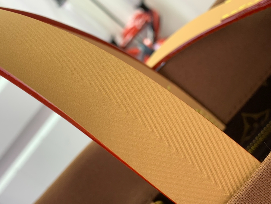 루이비통 PHARREL and NIGO collection's 25 M15220 403216cm8.jpg