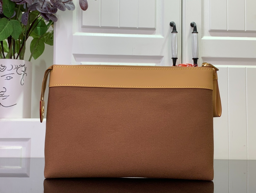 루이비통 PHARREL and NIGO collection's M25868 30225cm2.jpg