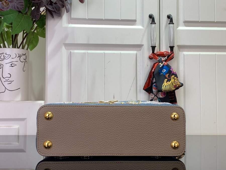 루이비통 카퓌신 BB M12947 27189cm 갈색5.jpg