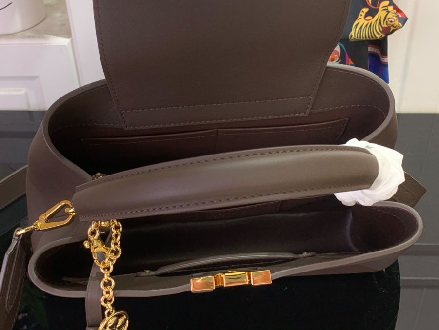 루이비통 카퓌신 MM 수플 초콜릿 M12927 241233cm4.jpg