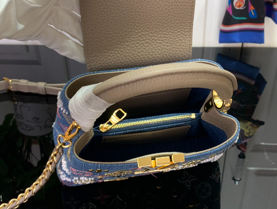 루이비통 카퓌신 미니 M12947 13.6821cm 갈색3.jpg