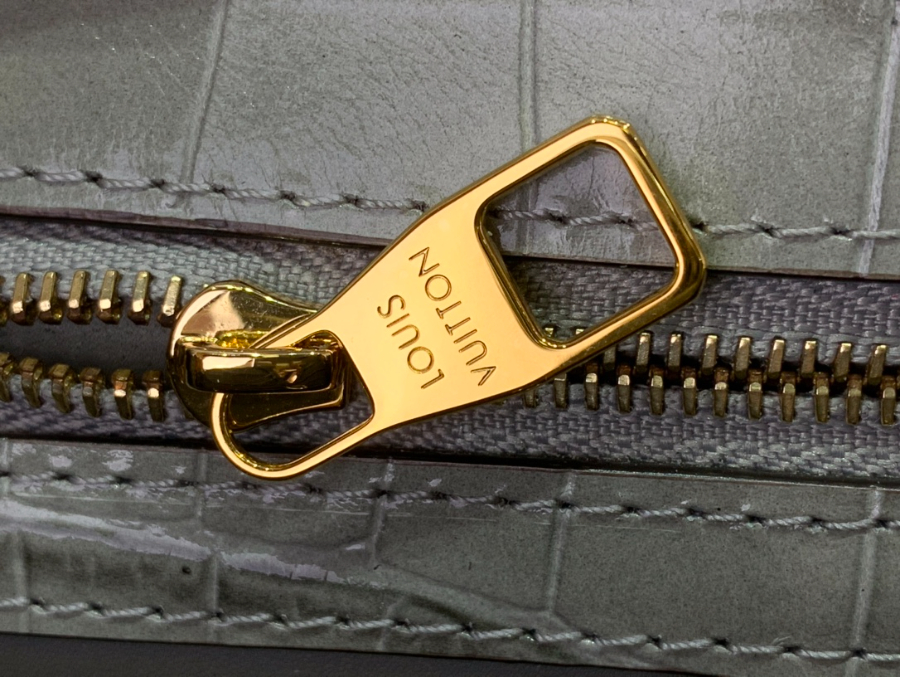 루이비통 카퓌신 스몰 악어무늬 27189cm M86035 블랙7.jpg