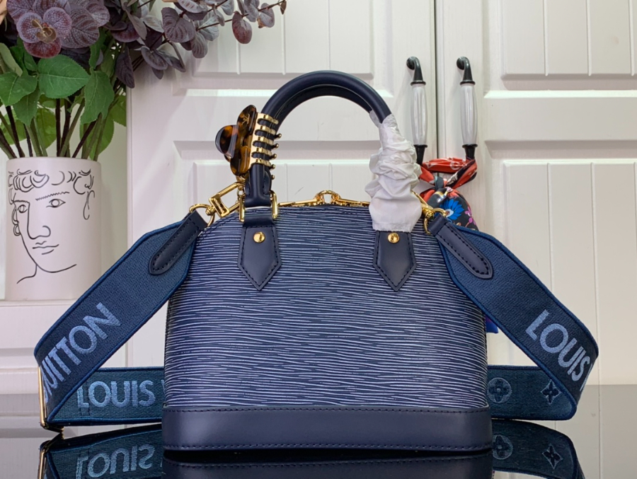 루이비통 알마 BB M14853 23.517.511.5cm 블루2.jpg
