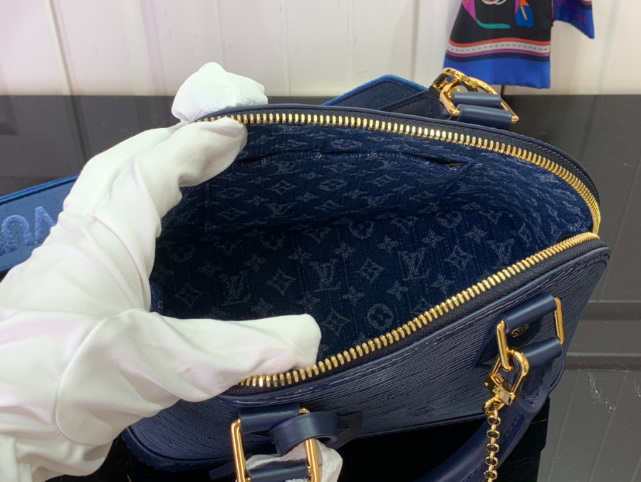 루이비통 알마 BB M14853 23.517.511.5cm 블루3.jpg