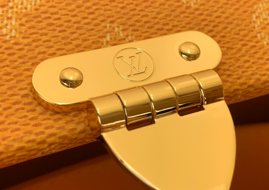 루이비통 핸들 소프트 트렁크 옐로우 M12458 16.5824cm7.jpg