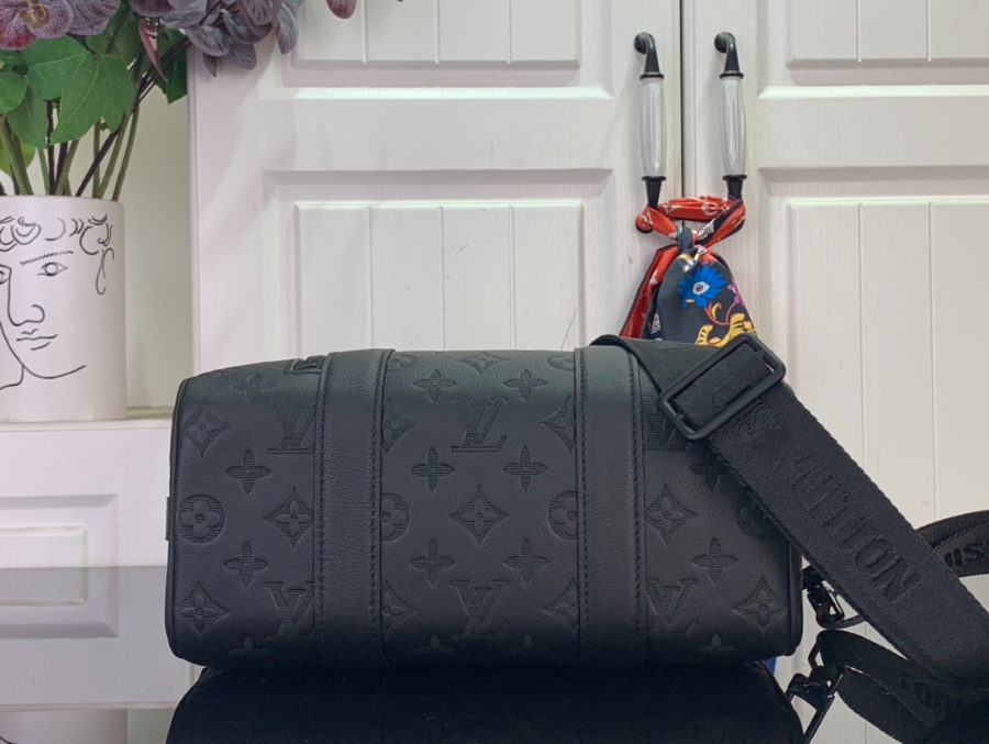 루이비통 시티 키폴 블랙4.jpg