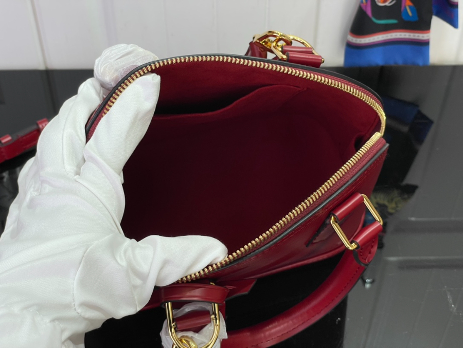 루이비통 알마 BB M25562 23.517.511.5cm 레드3.jpg