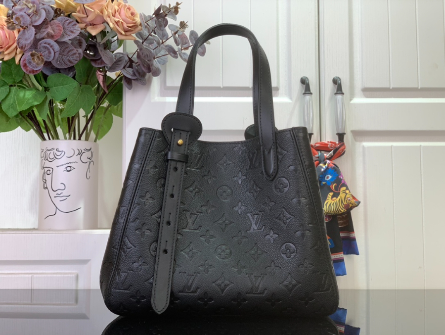 루이비통 올 인 원 PM 스몰 221540cm M25858 블랙2.jpg