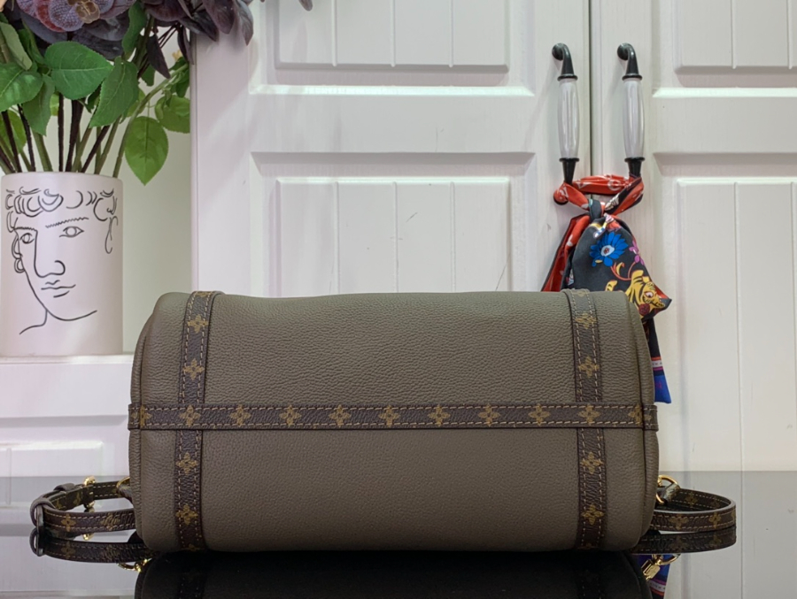 루이비통 익스프레스 PM 스몰 M26360 1713.526cm 올리브5.jpg