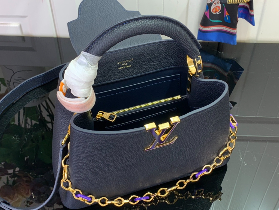 루이비통 카퓌신 bb M14971 17.3927cm 네이비3.jpg