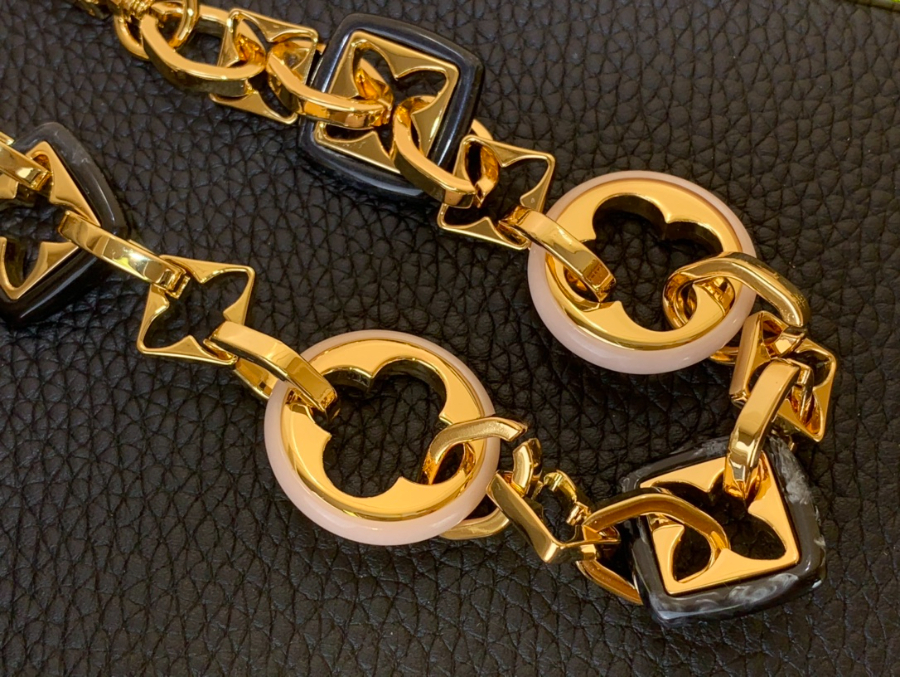 루이비통 카퓌신 bb M14971 17.3927cm 블랙8.jpg