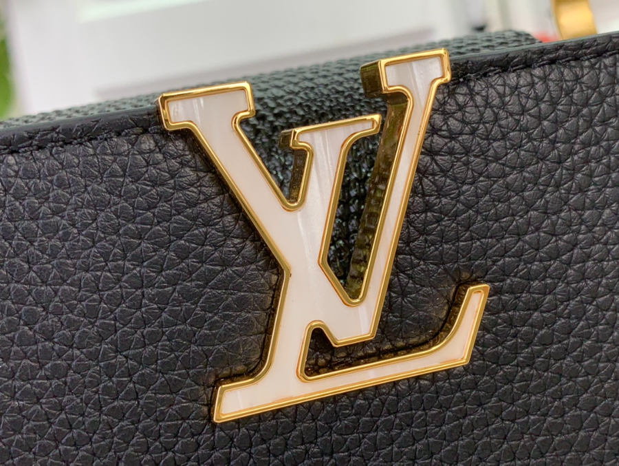 루이비통 카퓌신 BB M25611 27918cm 블랙6.jpg