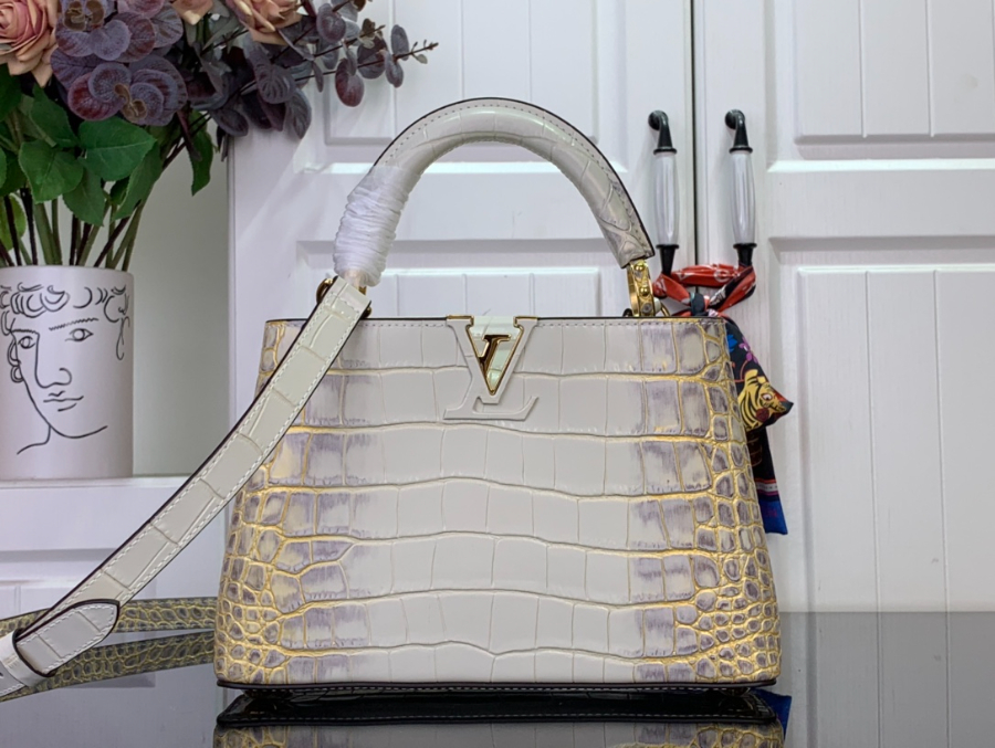 루이비통 카퓌신 BB 악어무늬 M94227 M48865 17.3927cm1.jpg