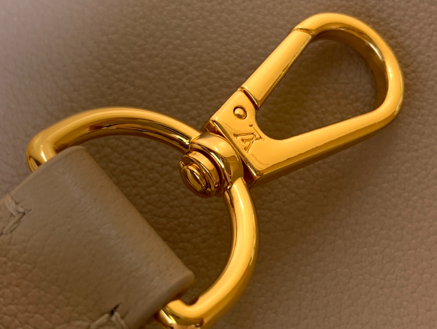 루이비통 카퓌신 MM 수플 M12929 241233cm 호두색7.jpg