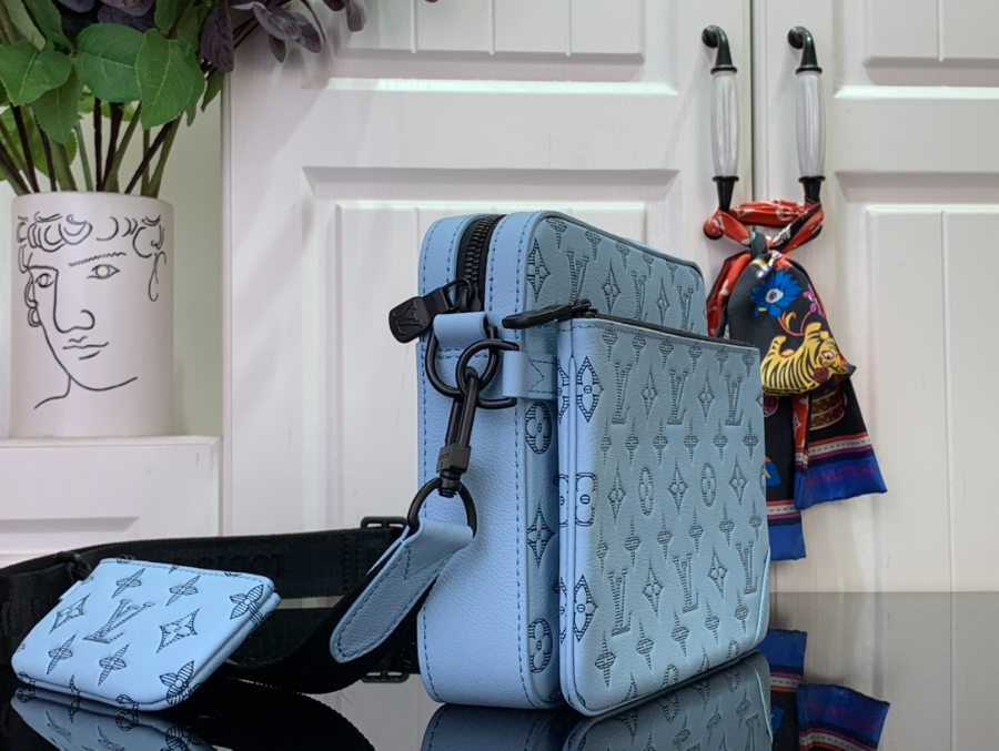 루이비통 트리오 메신저 M14781 2518.57cm4.jpg