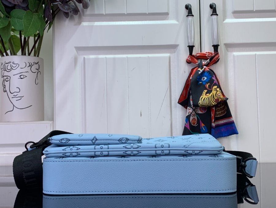 루이비통 트리오 메신저 M14781 2518.57cm5.jpg