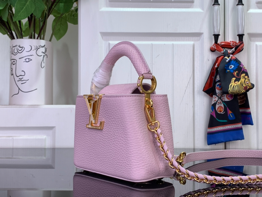루이비통 카퓌신 나노 M25611 16.3116.5cm 핑크4.jpg