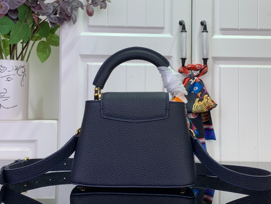 루이비통 카퓌신 미니 M14971 14821cm 네이비2.jpg