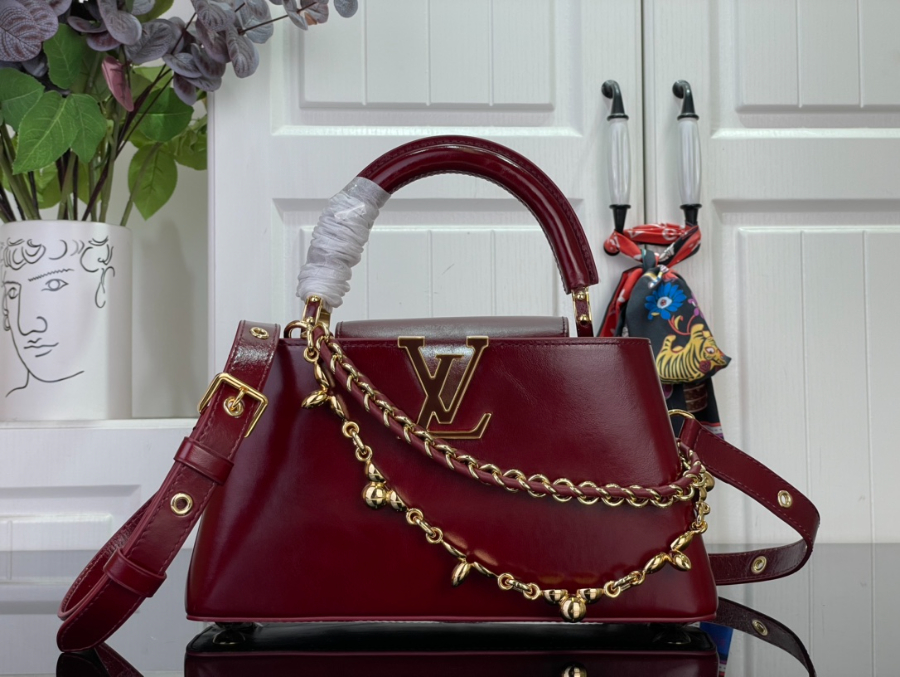 루이비통 카퓌신 이스트 웨스트 BB M25492 14826.5cm 와인1.jpg