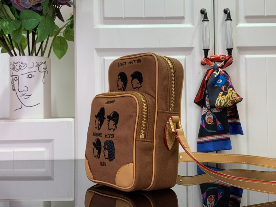 루이비통 아마조네 M25866 20813.5cm4.jpg