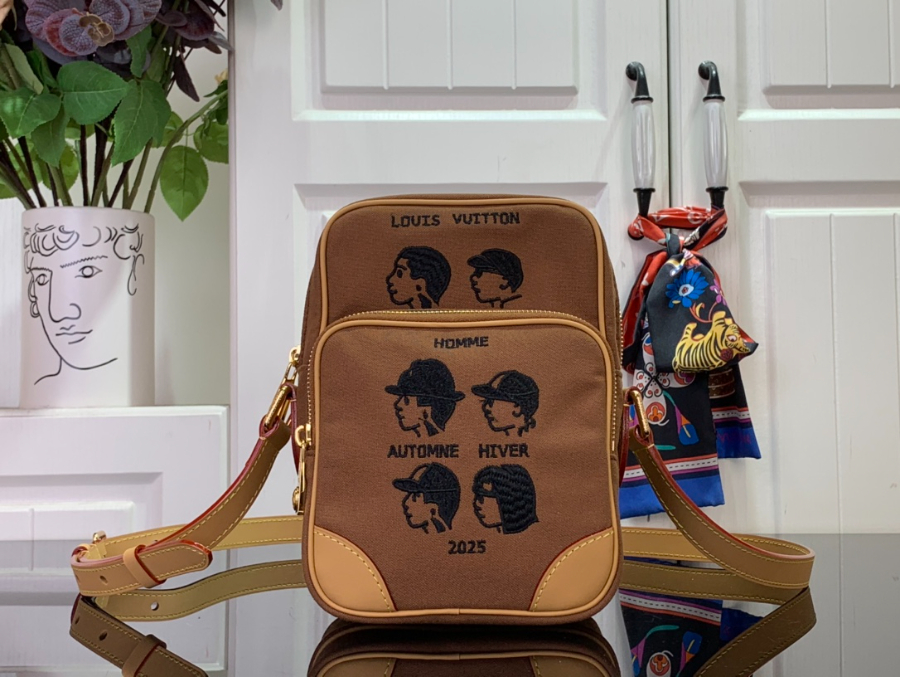 루이비통 아마조네 M25866 20813.5cm1.jpg