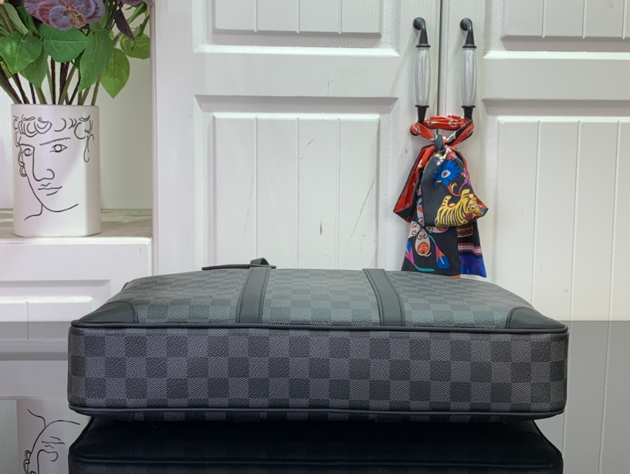 루이비통 포르트 도큐멍 보야주 다미에 M41124 41317cm 블랙5.jpg