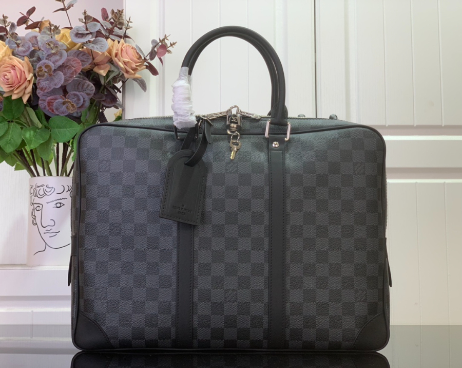 루이비통 포르트 도큐멍 보야주 다미에 M41124 41317cm 블랙1.jpg
